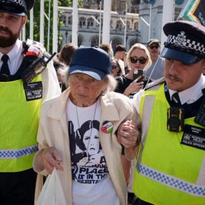 ingilterede 365 filistin yanlisi goz altina alindi teEtRIXQ