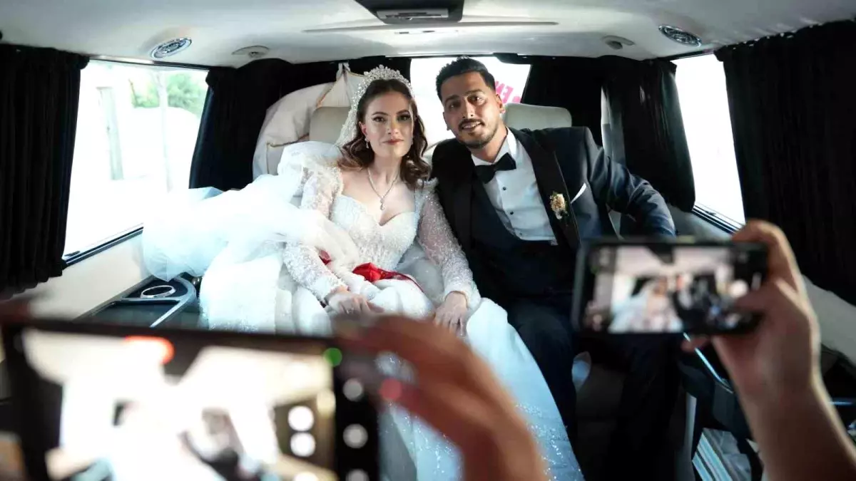 baskan taskindan depremzede cifte anlamli jest 6SCSaLgQ