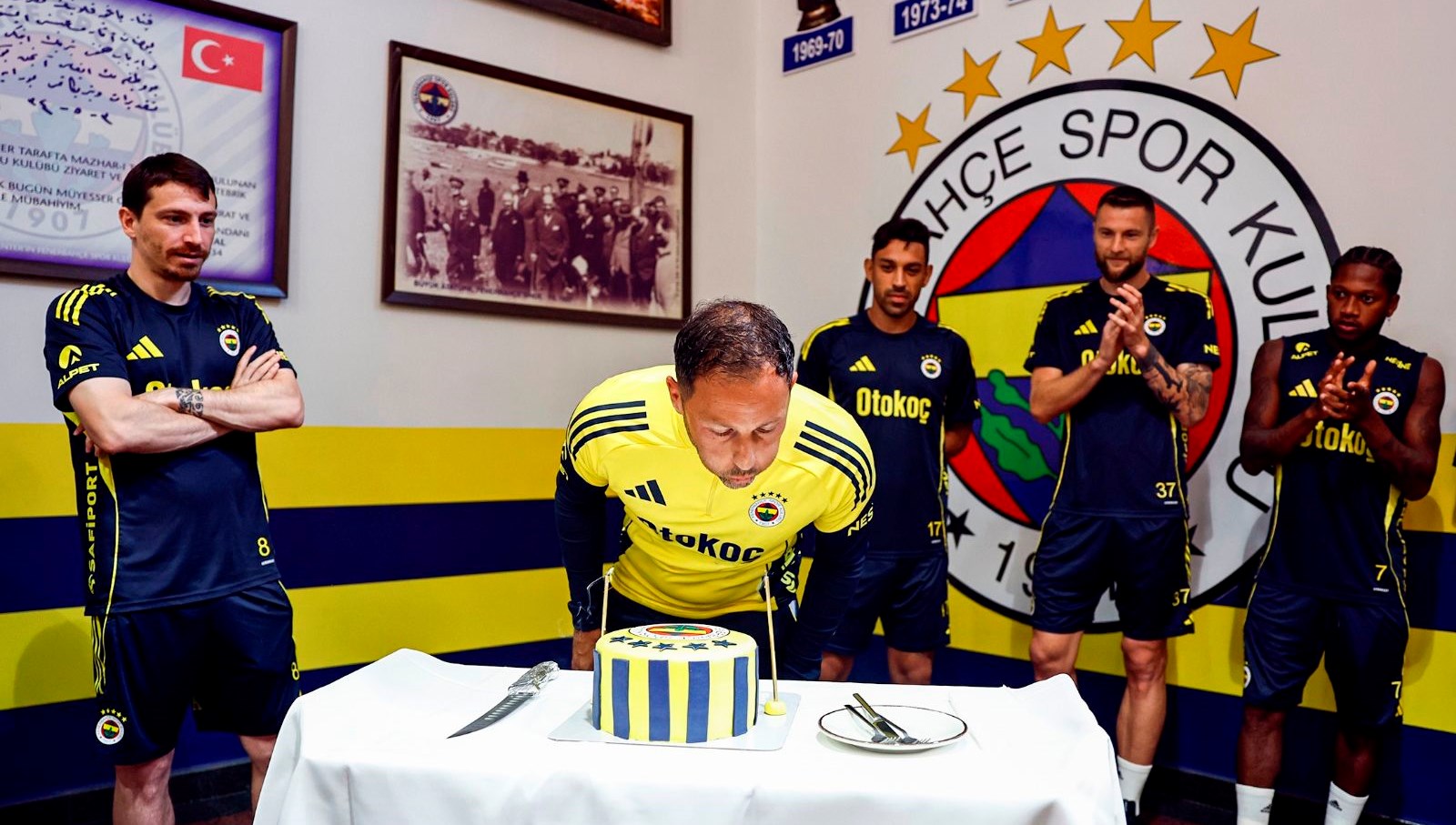 domenico tedesconun dogum gunu kutlandi GYSwYHv4