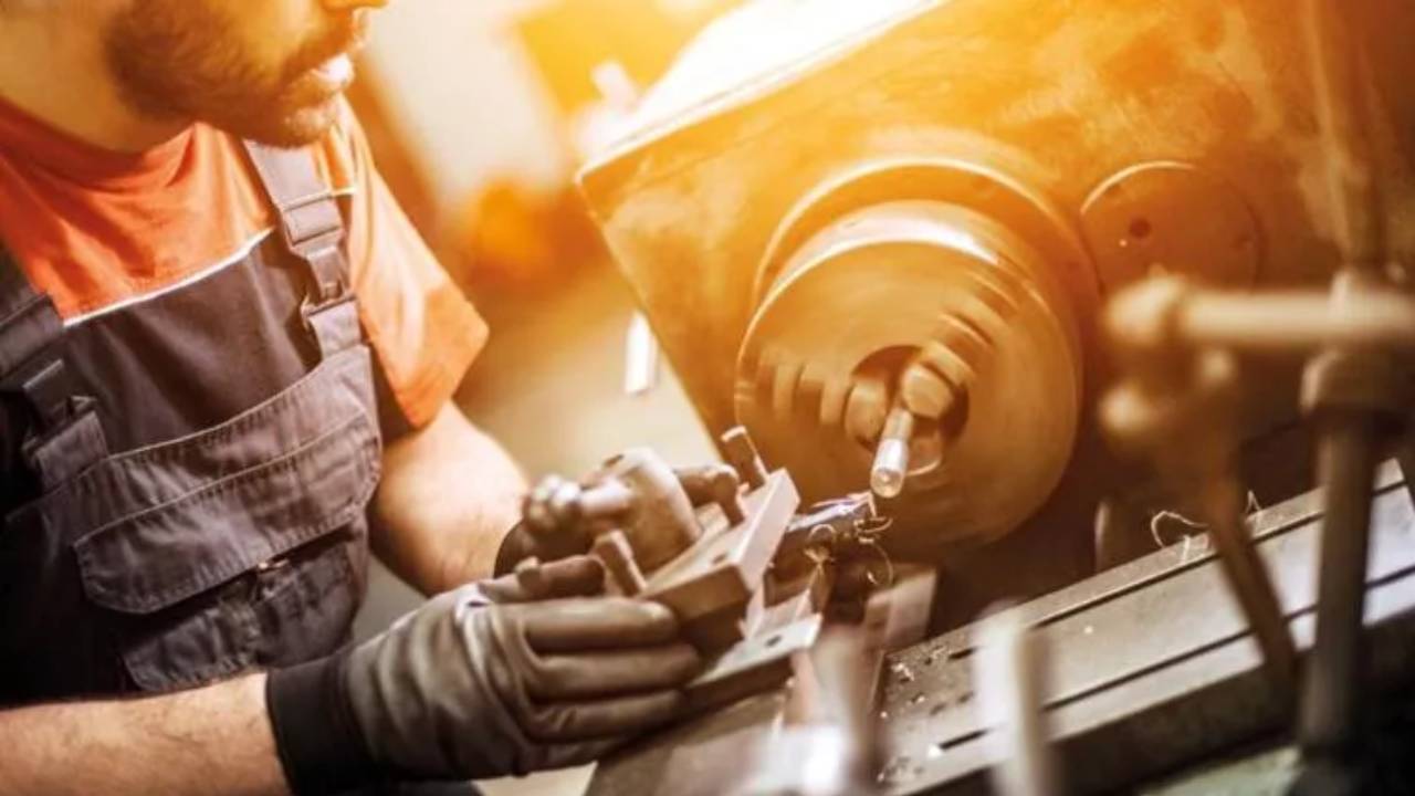 imalat sanayisinde kapasite kullanimi eylulde artti vAvgSOxS