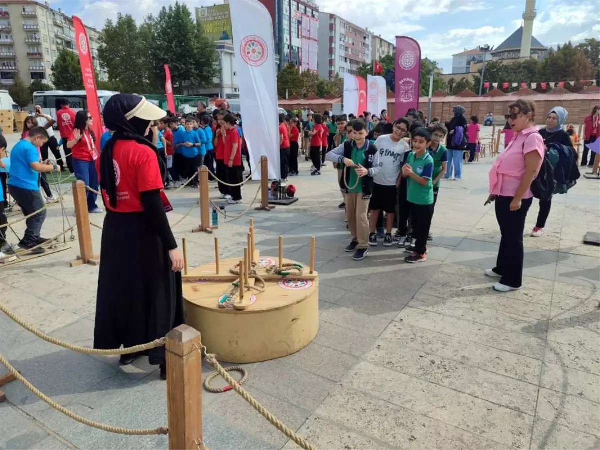 kirsehirde geleneksel cocuk oyunlari etkinligi 9PvlWiBc