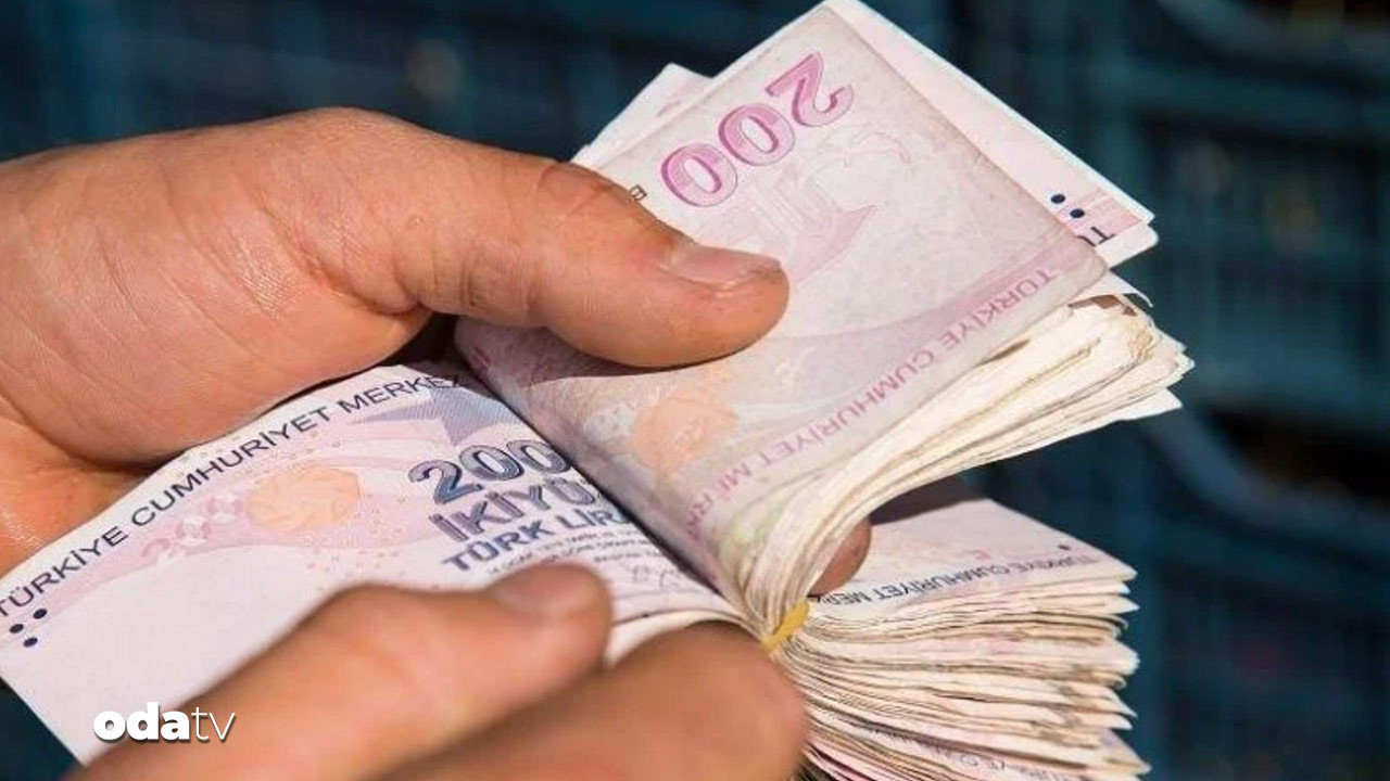 sari sendikalar bile isyan noktasina nasil geldi hak is havlu atti l9UvWxRP