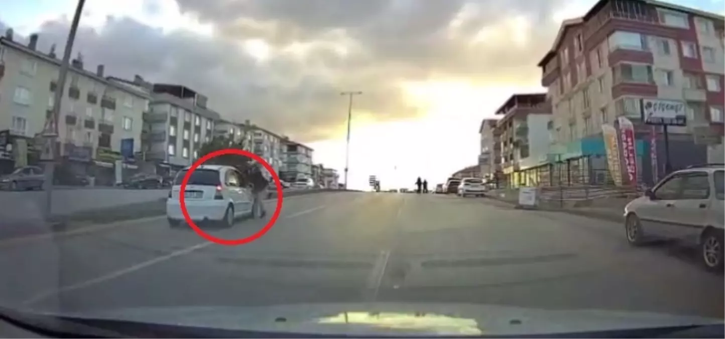 ankarada yayalara arac carpti 2 yarali Ak161pFv.jpg