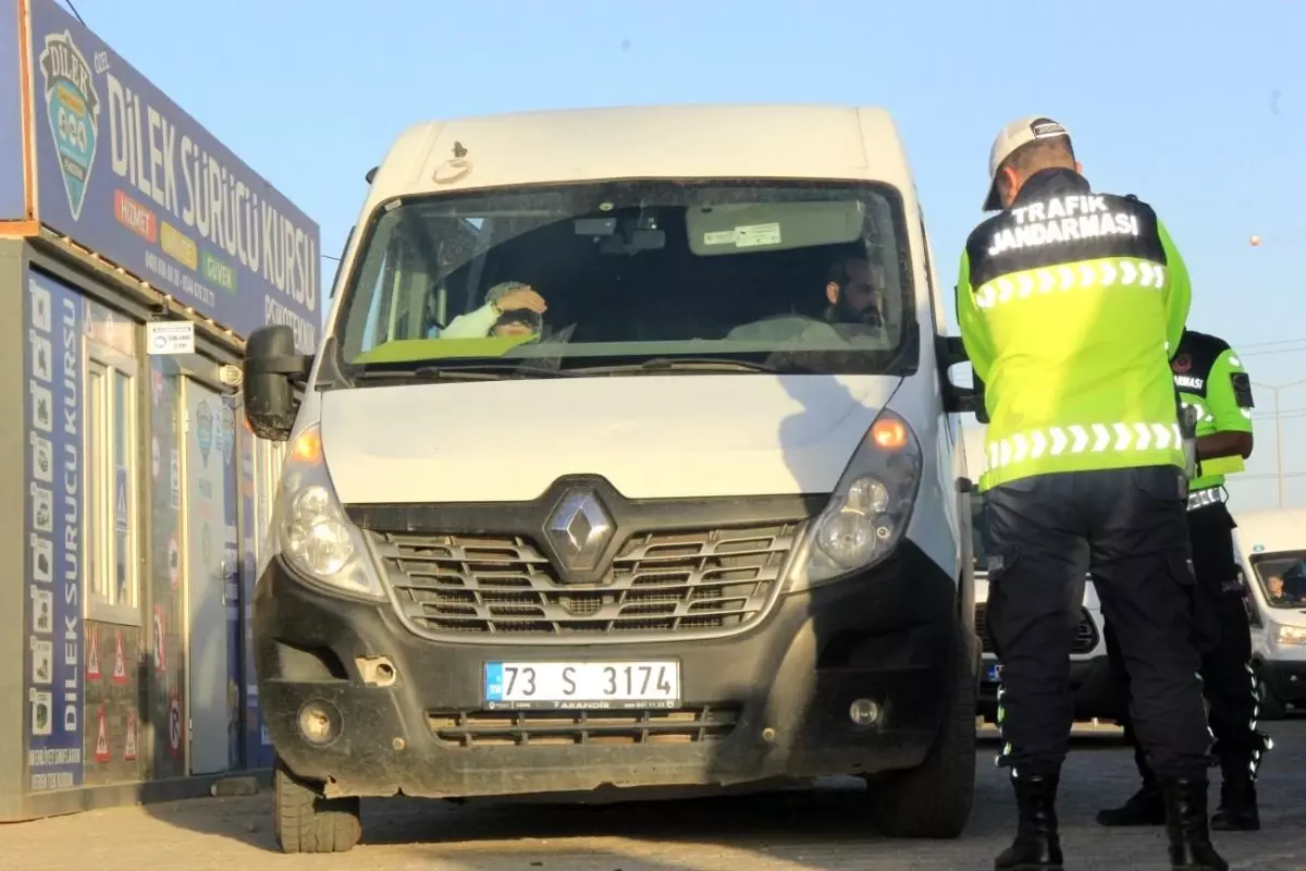 cizrede okul servislerine guvenlik denetimi M3rkzl59.jpg