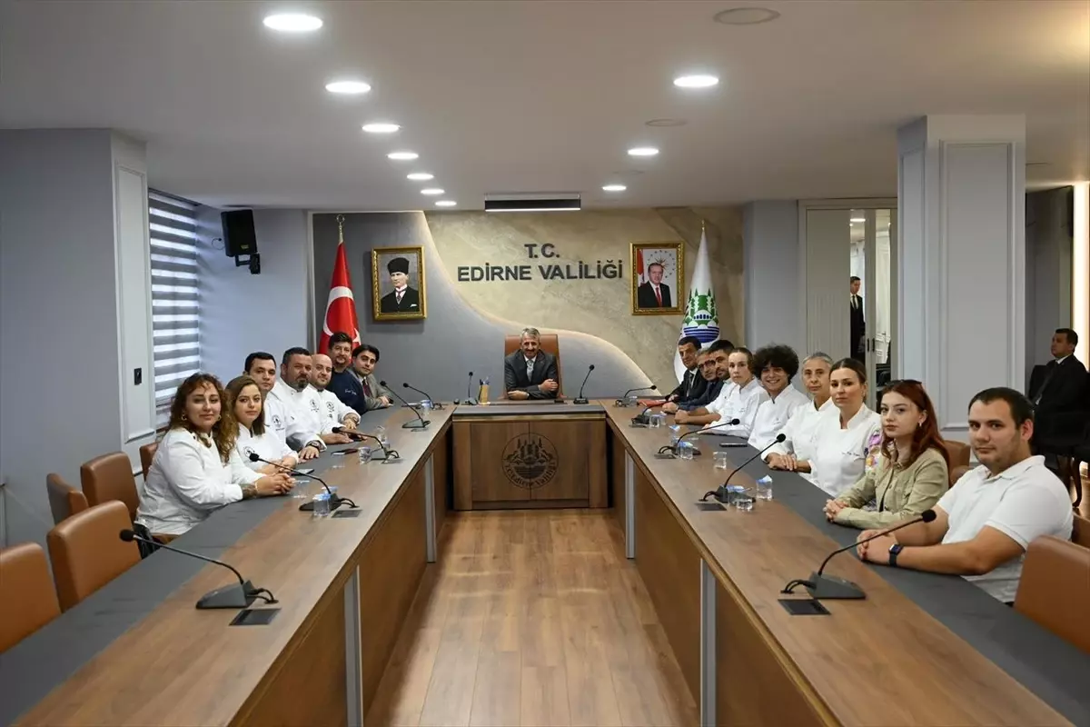 vali sezer sefleri kabul etti iRjirCij