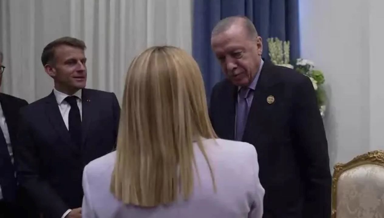 zirveye damga vuran diyalog dunya basininda trumpin gecikmesi neselerini bozmadi HfWtiRTd.jpg