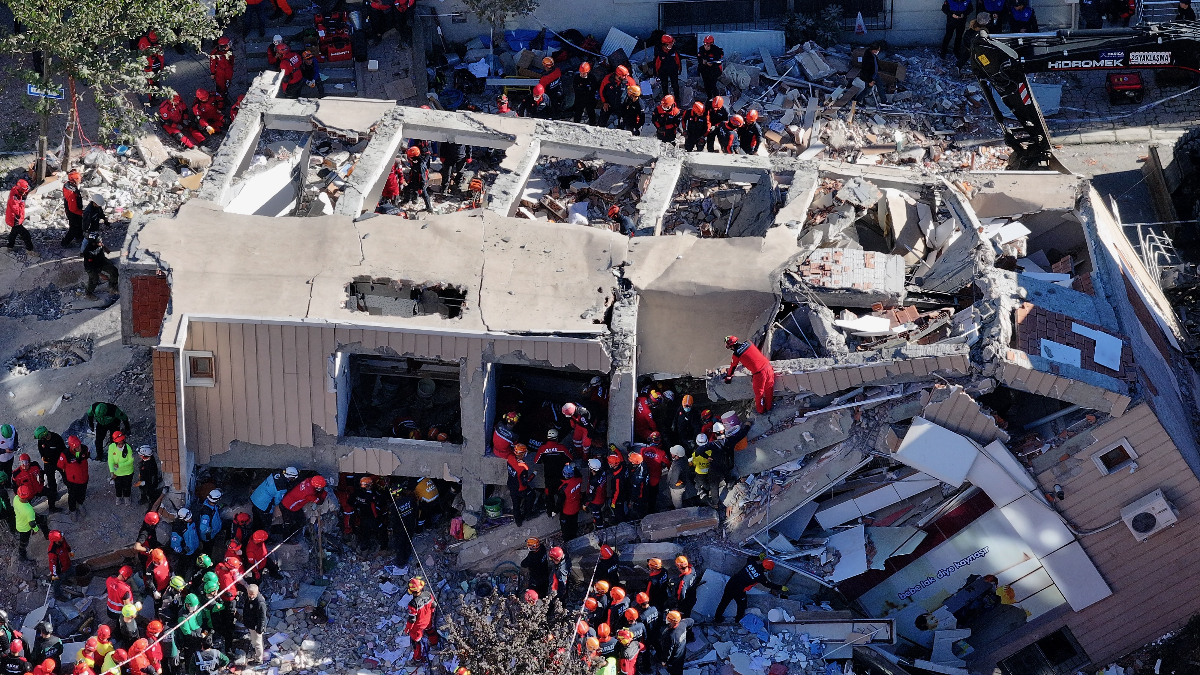 kocaelide coken binadan sag kurtarilan dilaraya aile uyelerinin vefat haberi verildi eXvlsUDW.jpg