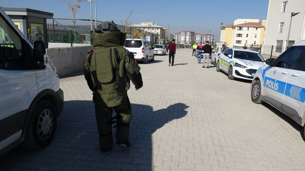 malatyada okul yerleskesinde supheli cisim panigi rtOdbtwR.jpg