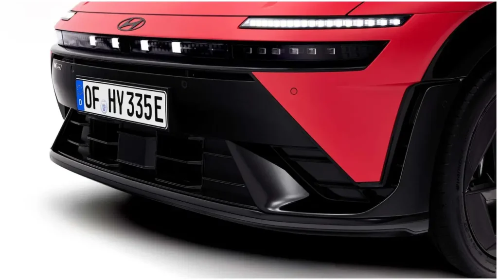 izmitten-dunyaya-yeni-elektrikli-yildiz-turkiyede-uretilecek-hyundai-ioniq-3-sahneye-cikti-yzwAKgY5