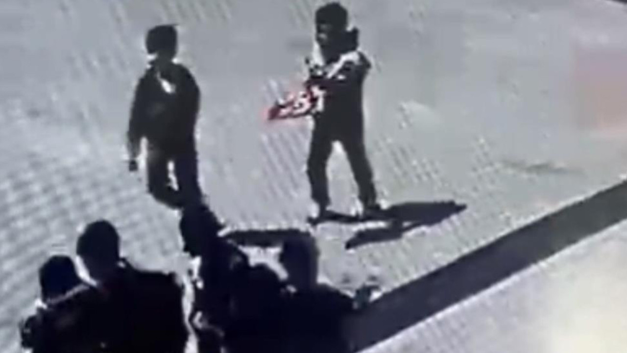 Öğrencilerin Türk Bayrağına Olan Saygısı Duygusal Anlara Sahne Oldu