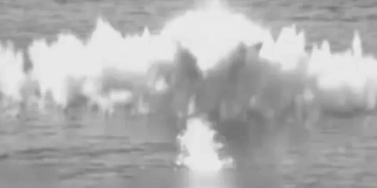 ABD’den Pasifik Okyanusu’nda Tartışmalı Operasyon: Gemiyi Hedef Aldı