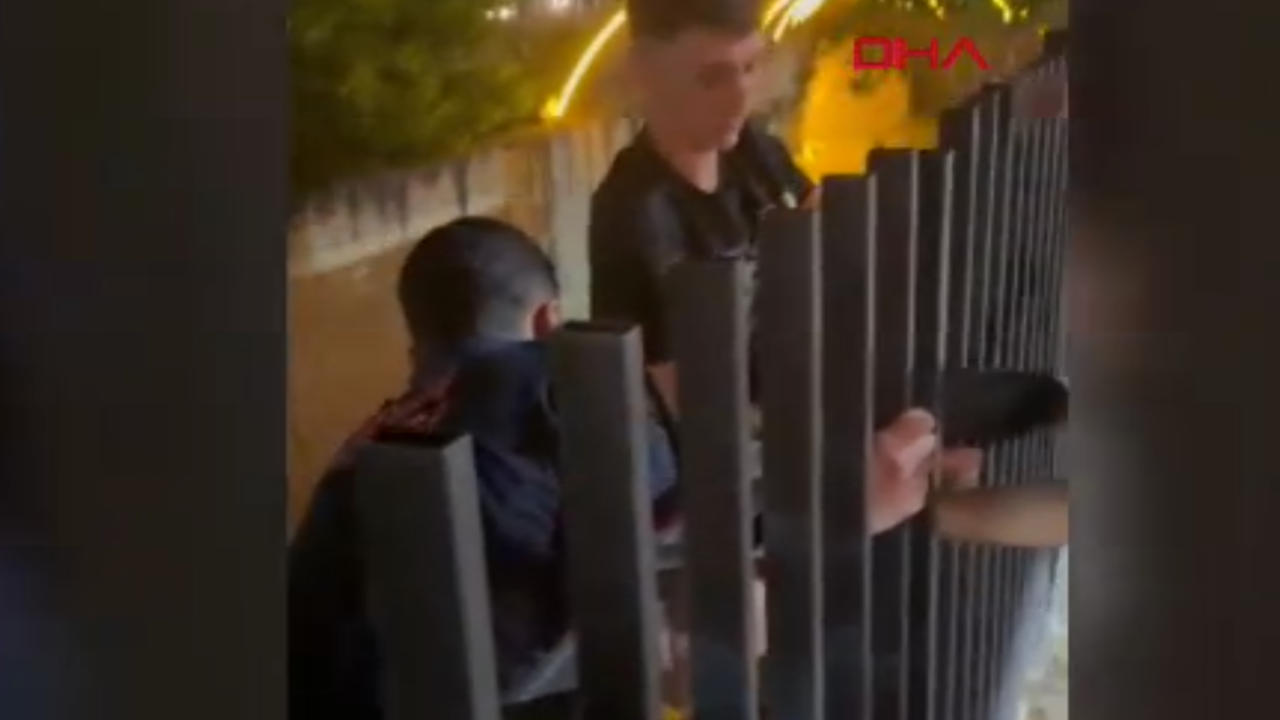 cep-telefonunu-kurtarmak-icin-atladi-derede-mahsur-kaldi-RnAHsZLB