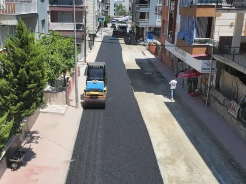 Manisa alasehirin yollarinda sicak calisma L7FAj9ju