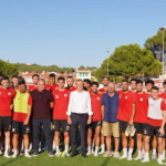 Mesut erginden ayvalikgucu belediyespora ziyaret Wcia2IPQ